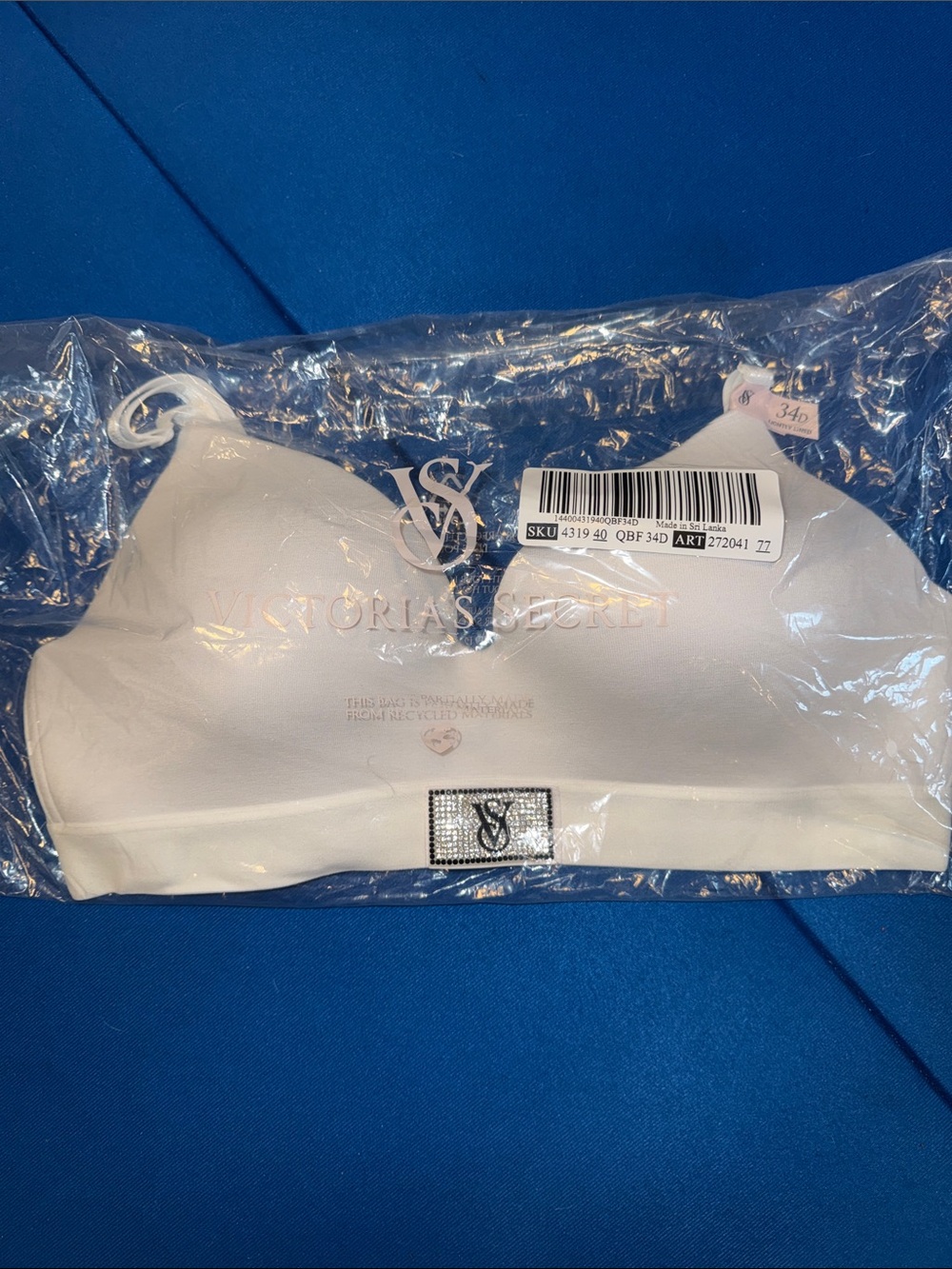 Victoria's Secret White Wireless Seamless Bralette with Logo Charm